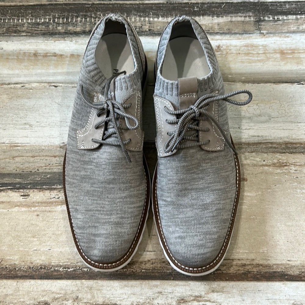 Grey Size 10 excellent condition Johnston and Murphy knit dress sneakers.